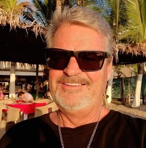 Meet your Posher, Scott